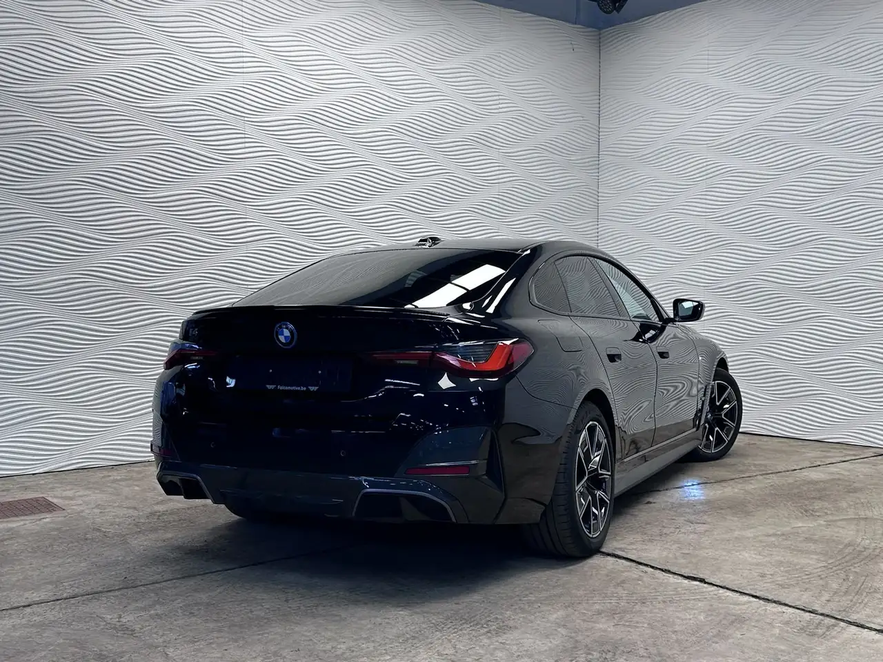 BMW i4 - 11