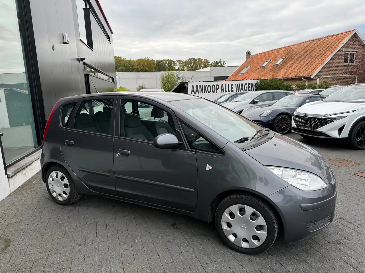 Mitsubishi Colt - 3