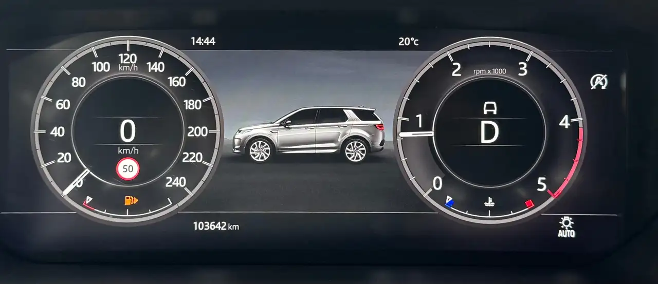Land Rover Discovery Sport - 8