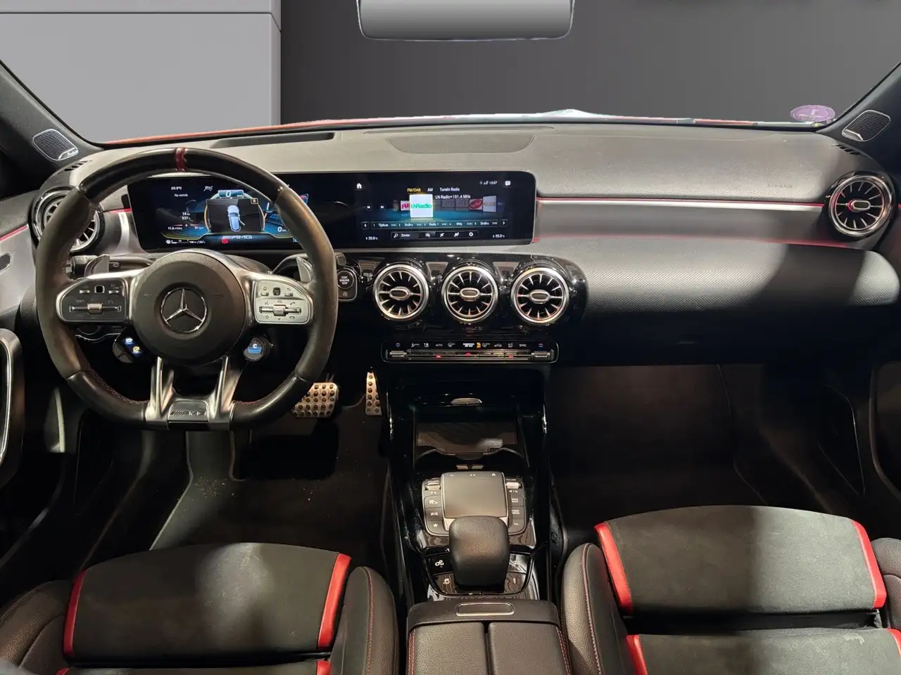 Mercedes-Benz A 45 AMG - 10