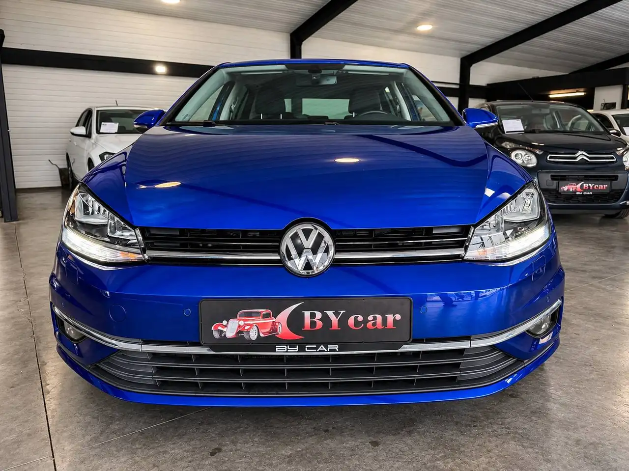Volkswagen Golf - 3