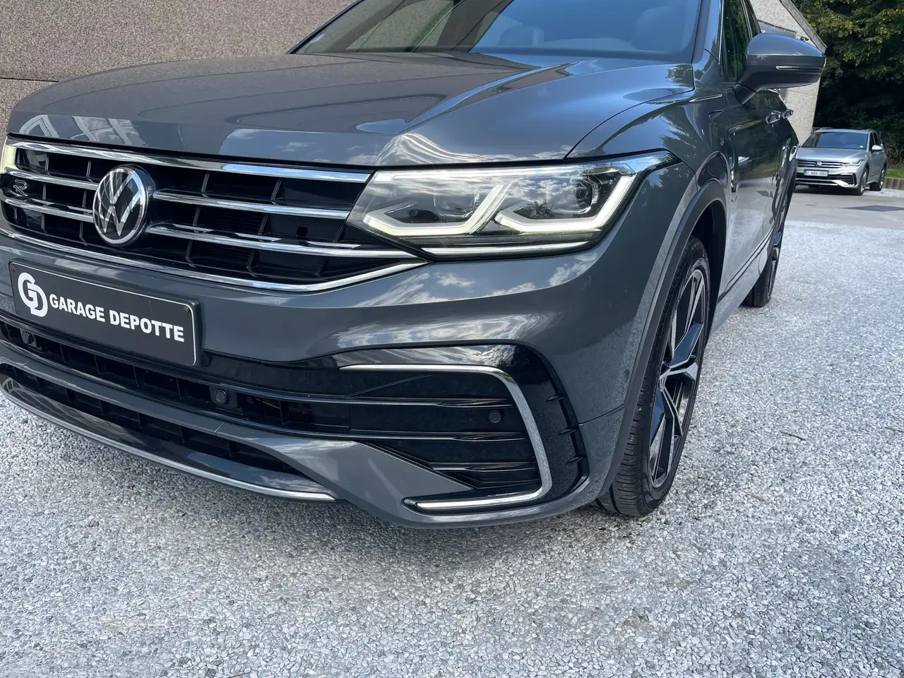 Volkswagen Tiguan - 3