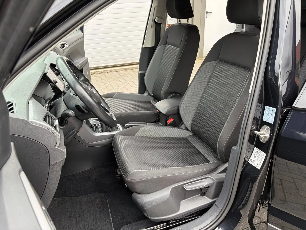 Volkswagen T-Cross - 7