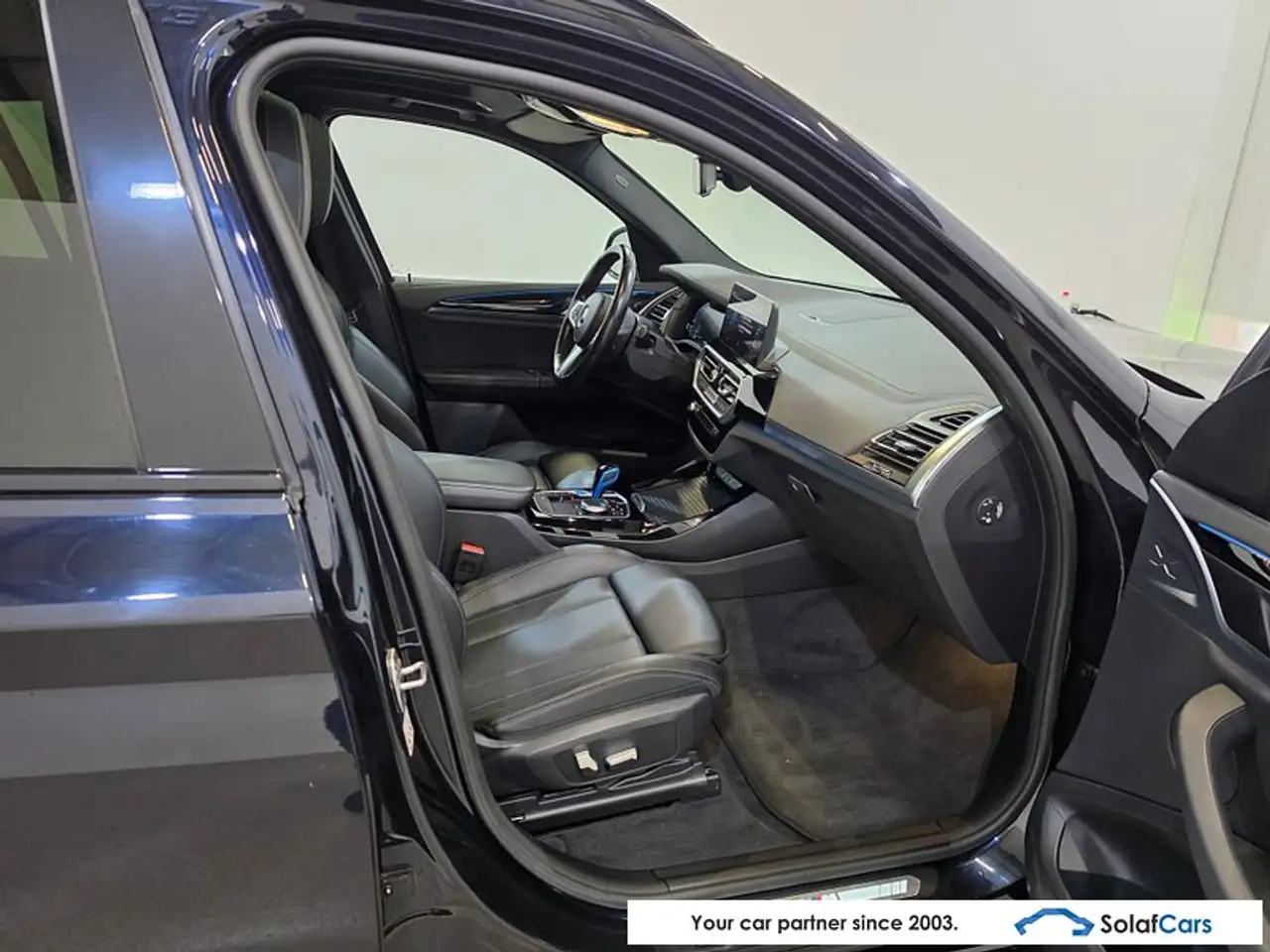 BMW iX3 - 12
