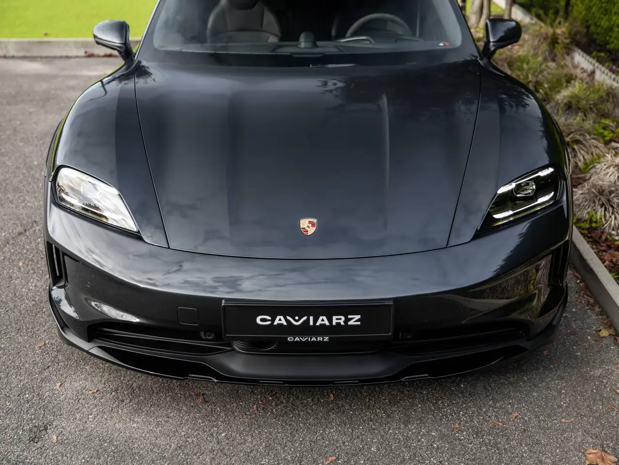 Porsche Taycan - 12