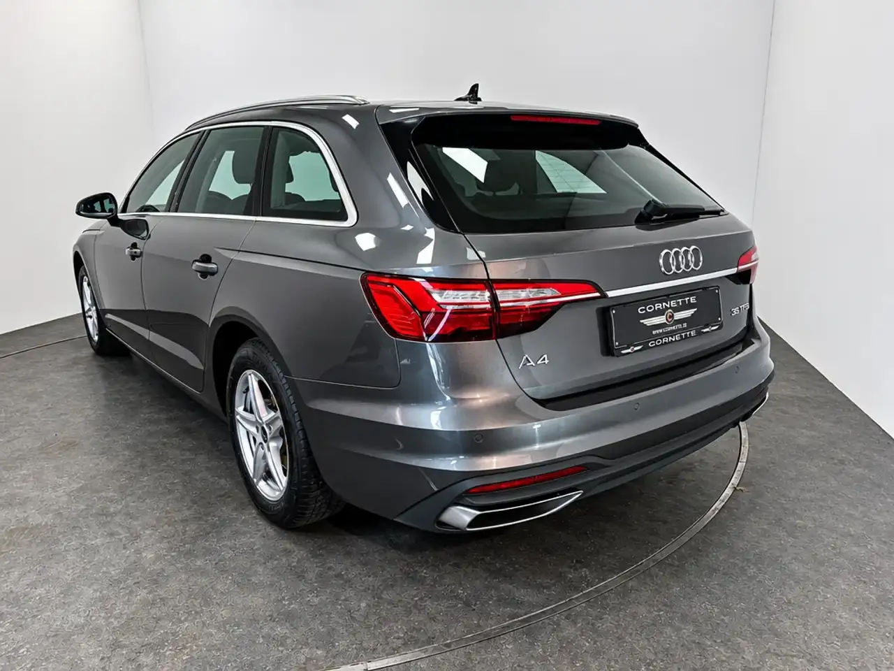 Audi A4 - 4