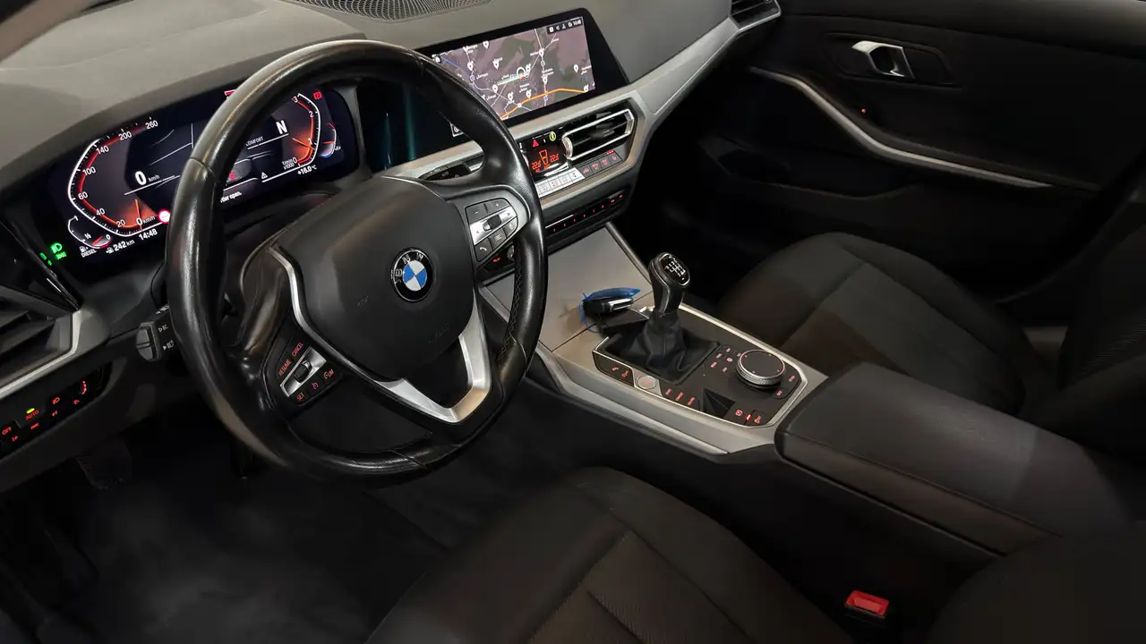 BMW 318 - 8