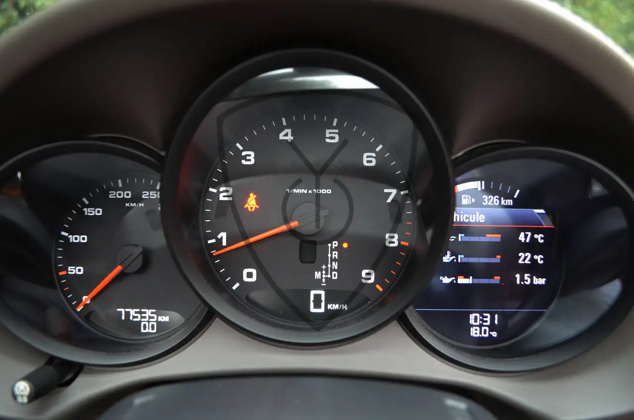 Porsche Boxster - 11
