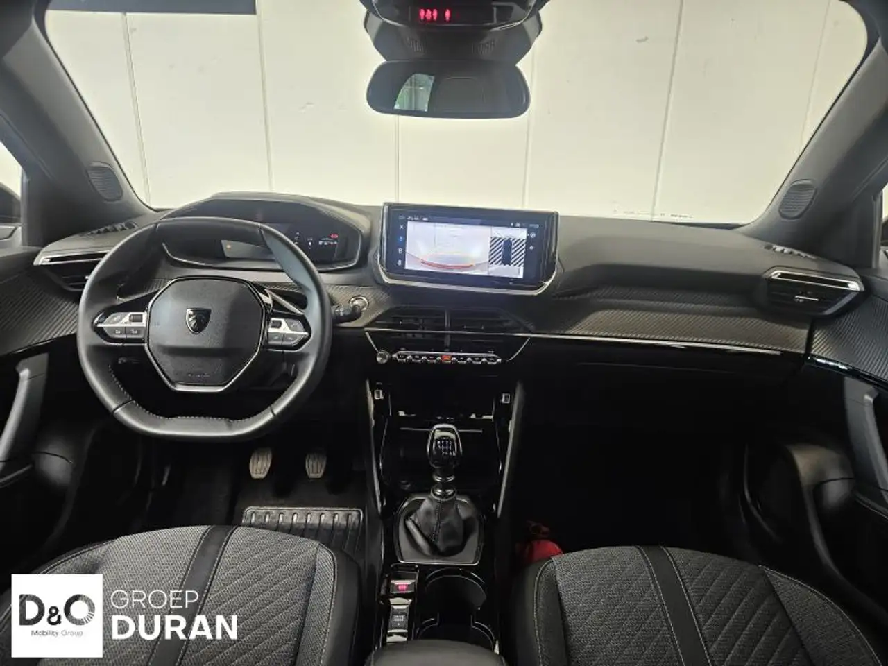 Peugeot 2008 - 6