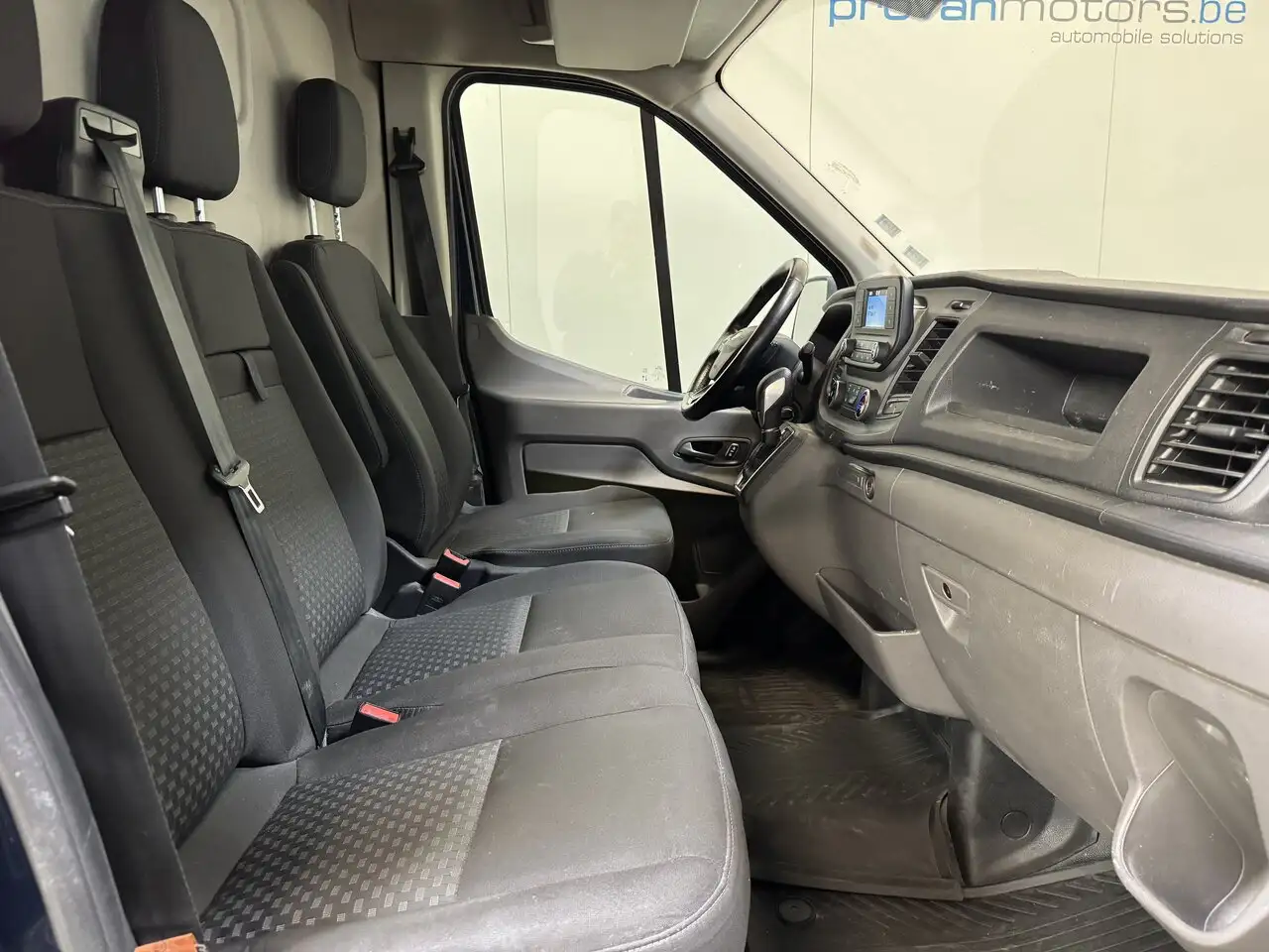 Ford Transit - 2