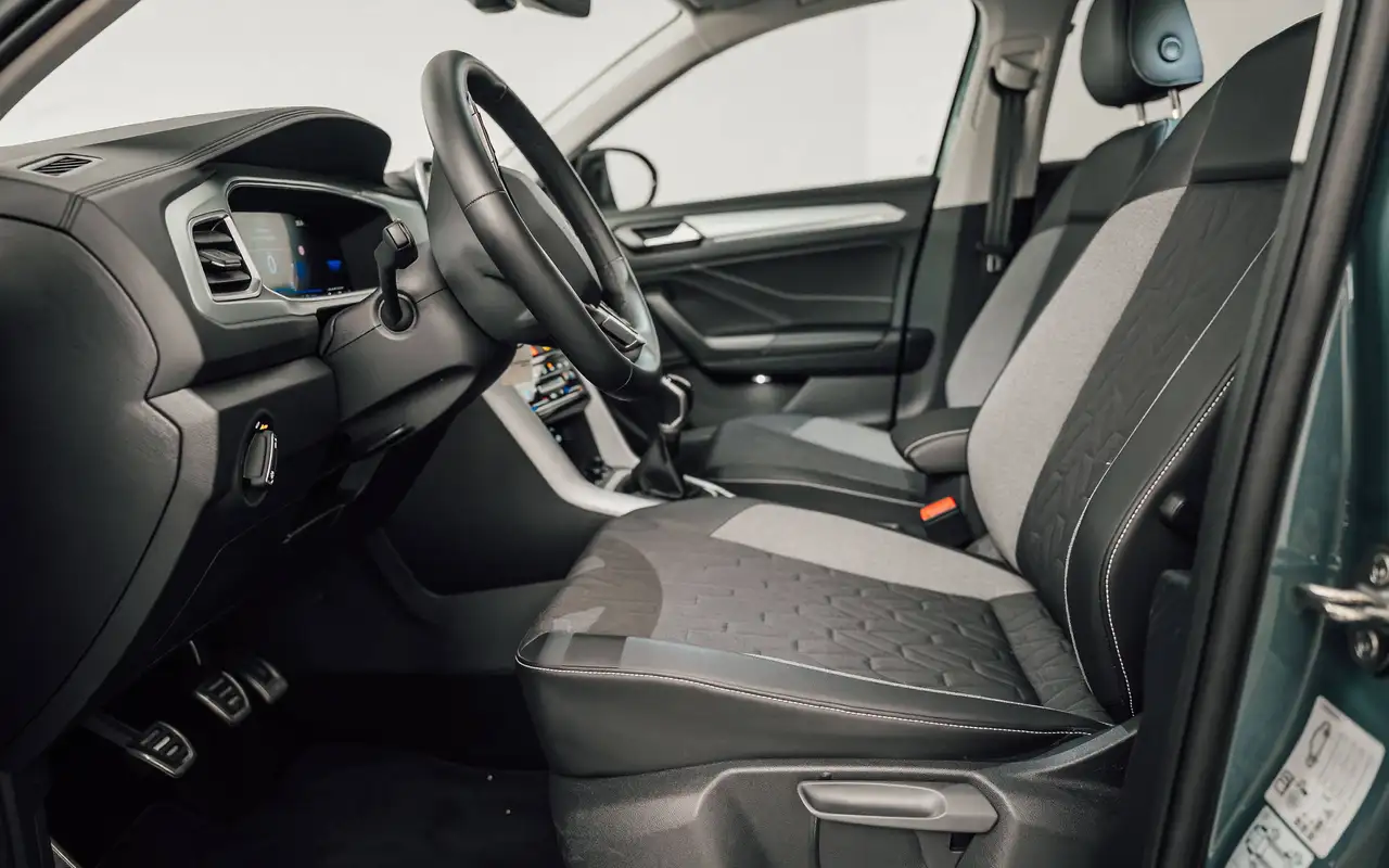 Volkswagen T-Roc - 10
