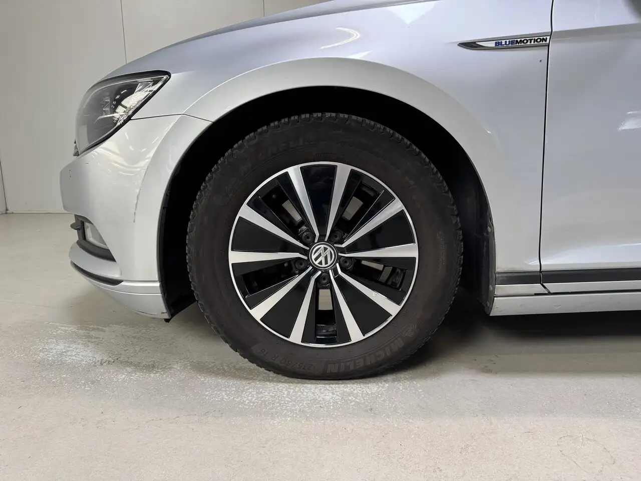 Volkswagen Passat - 7