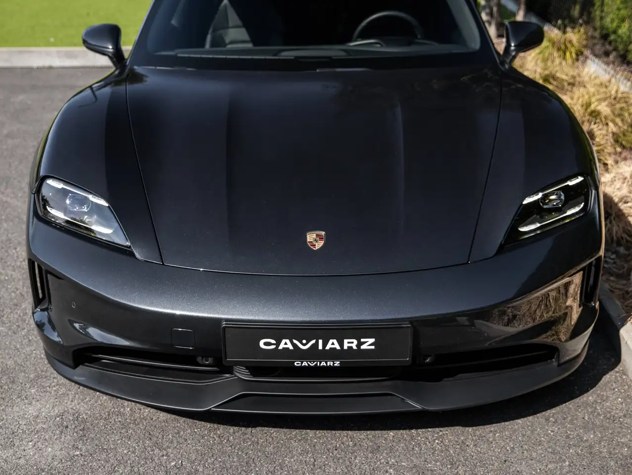 Porsche Taycan - 12