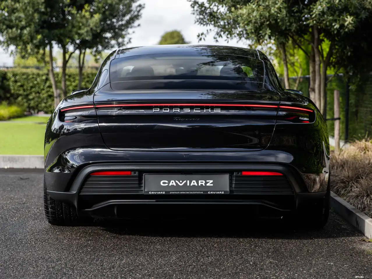 Porsche Taycan - 5