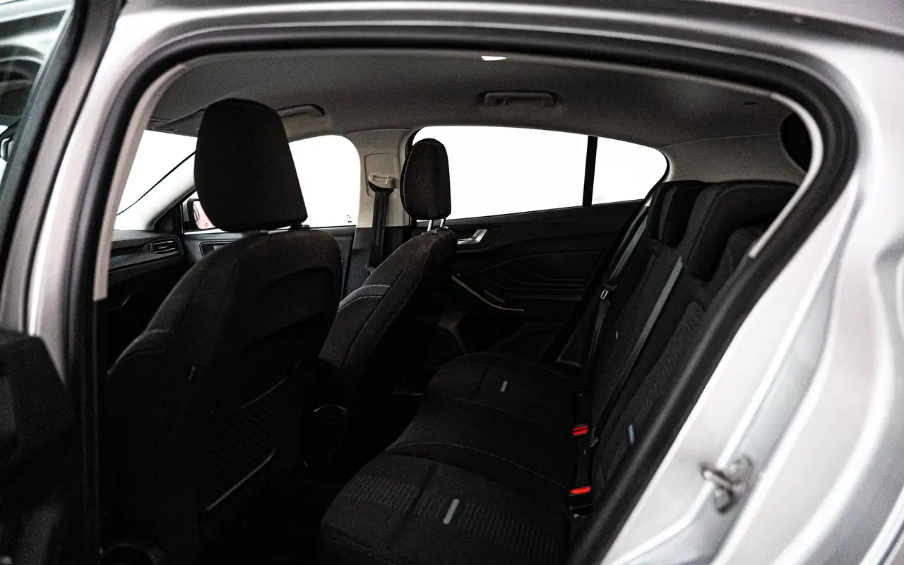 Ford Focus - 8
