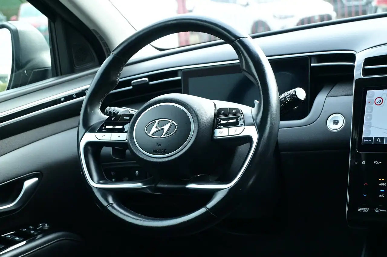 Hyundai TUCSON - 12