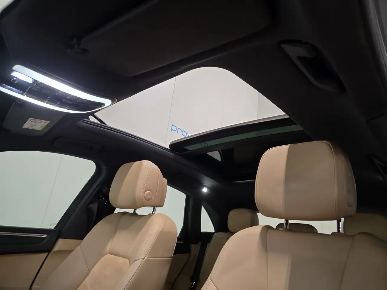 Porsche Macan - 11