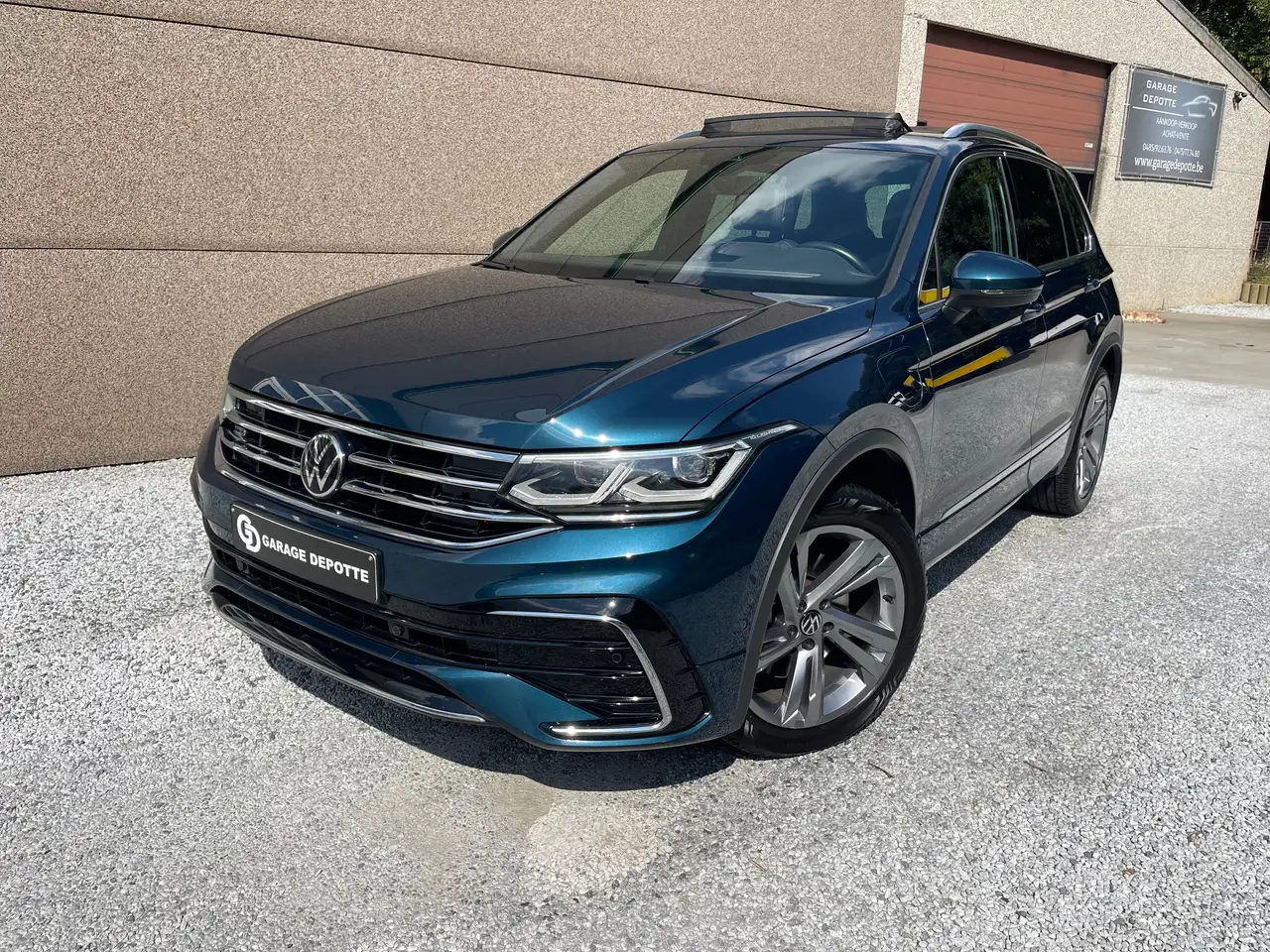 Volkswagen Tiguan - 2