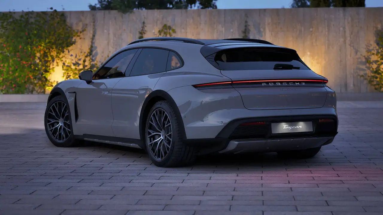 Porsche Taycan - 12