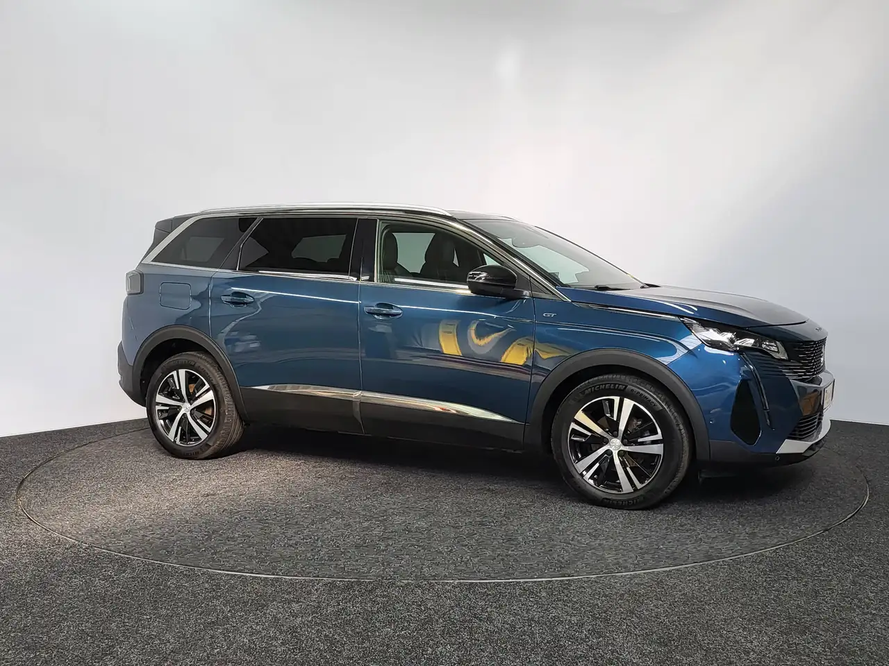 Peugeot 5008 - 8