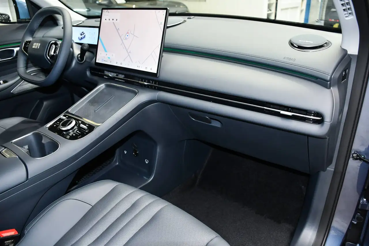Geely Starray EM-i - 8