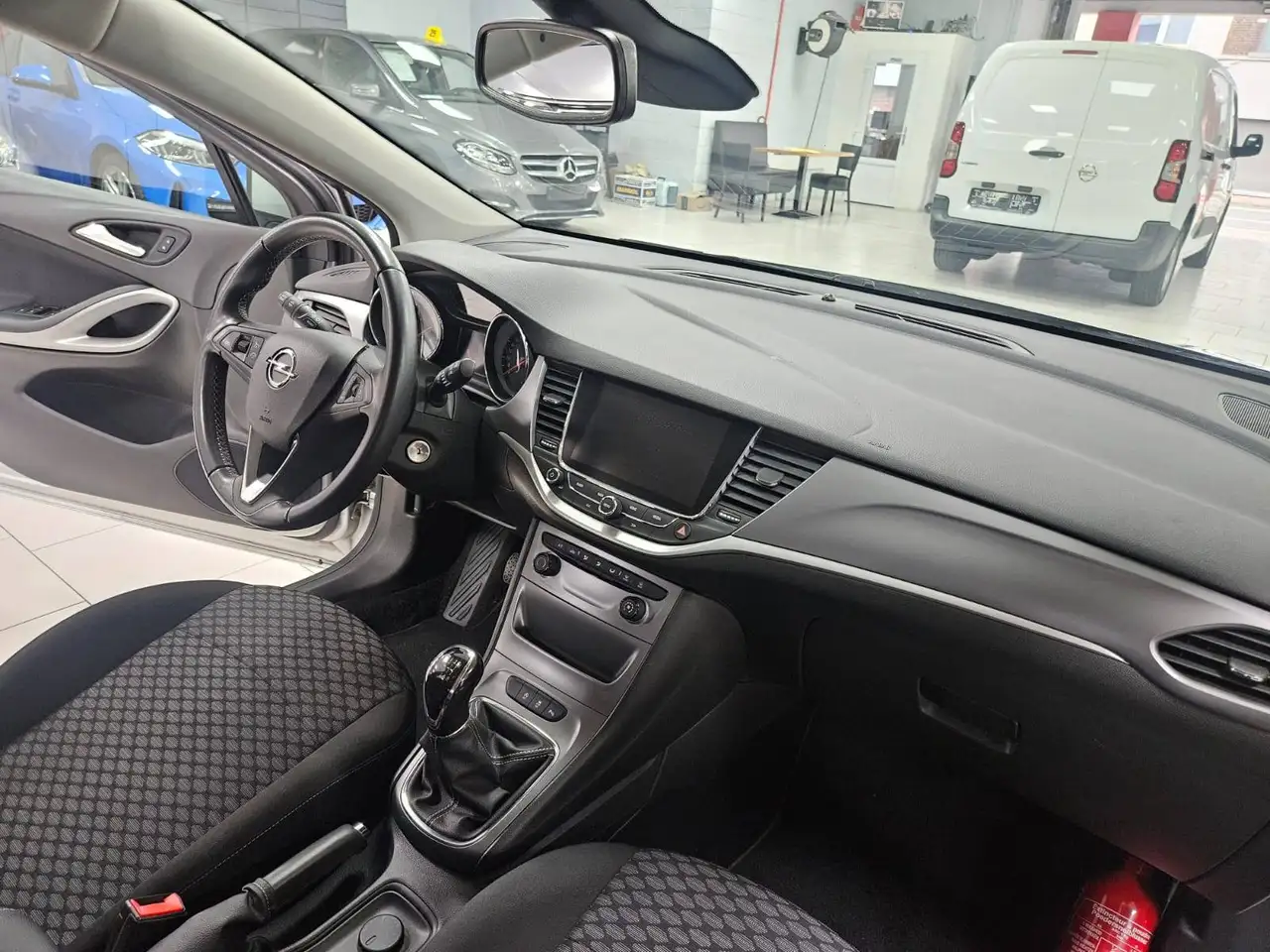 Opel Astra - 11