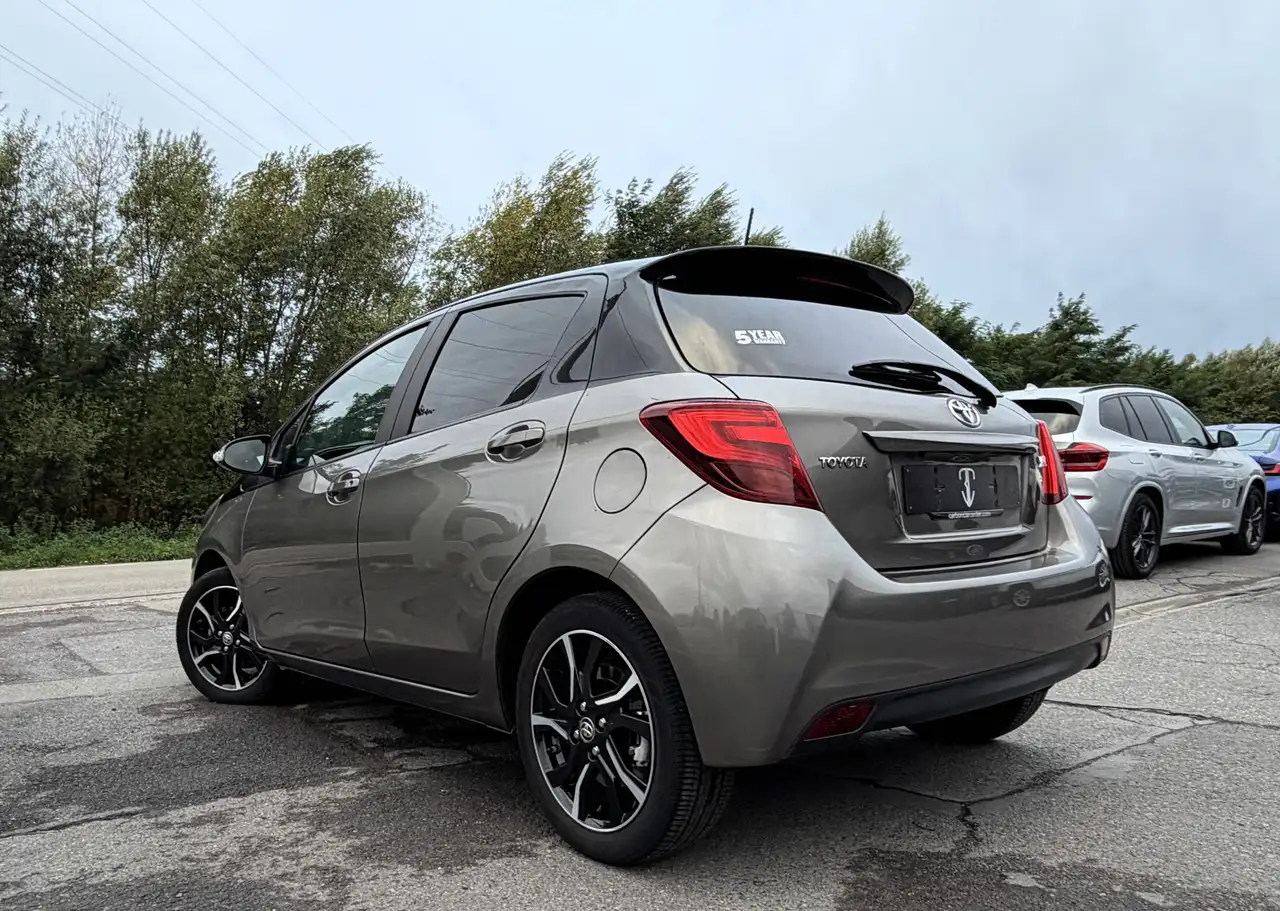 Toyota Yaris - 6