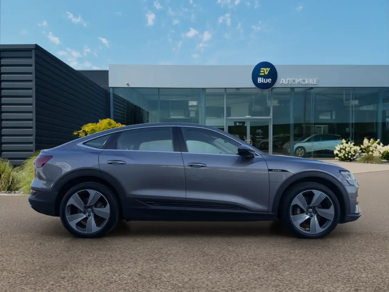 Audi e-tron - 7