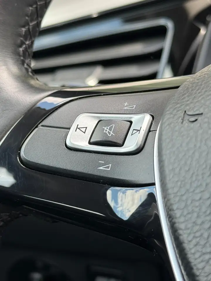 Volkswagen Polo - 11