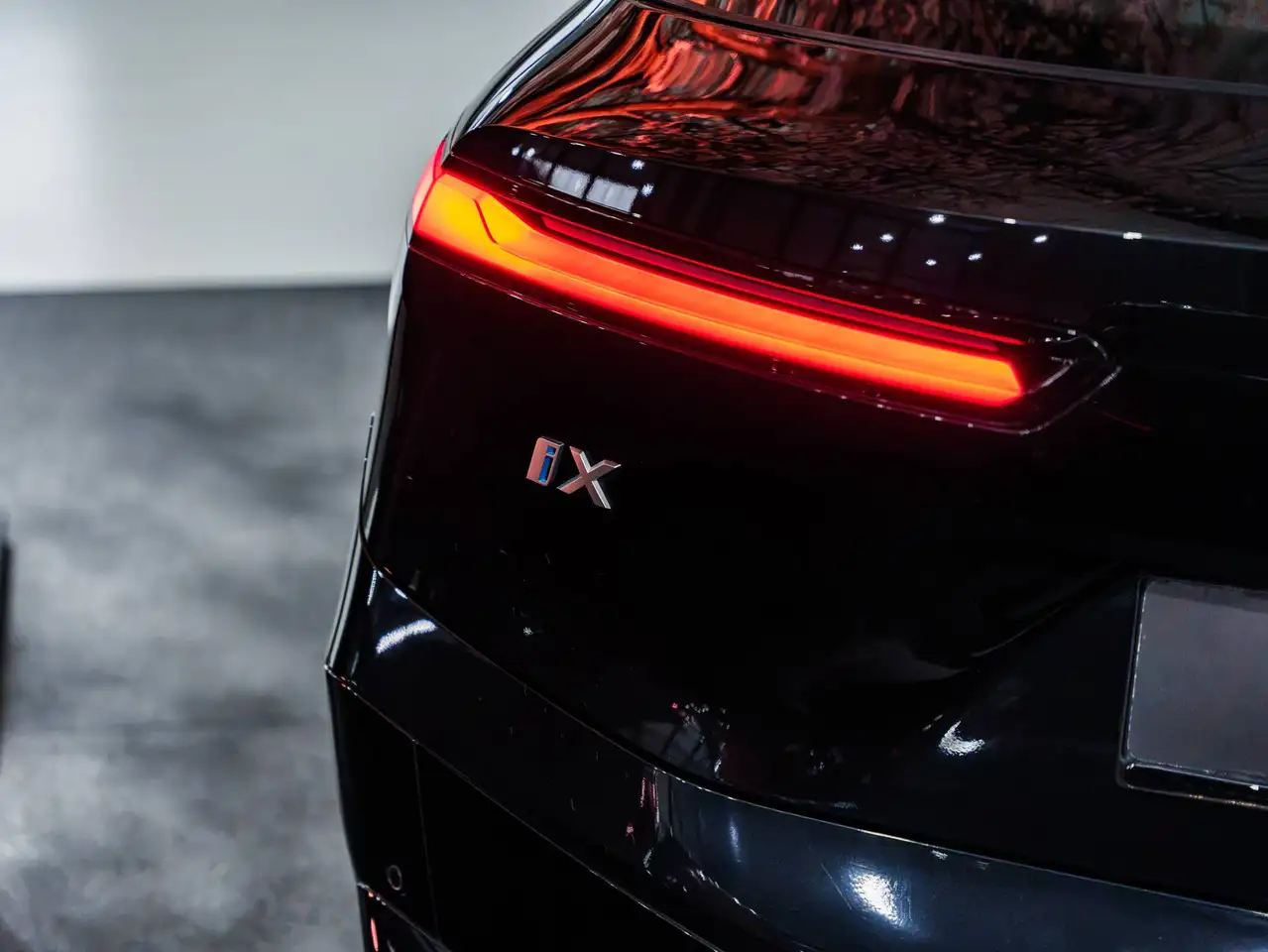 BMW iX - 6
