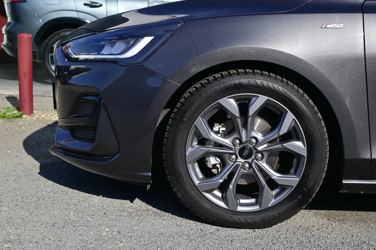 Ford Focus - 12