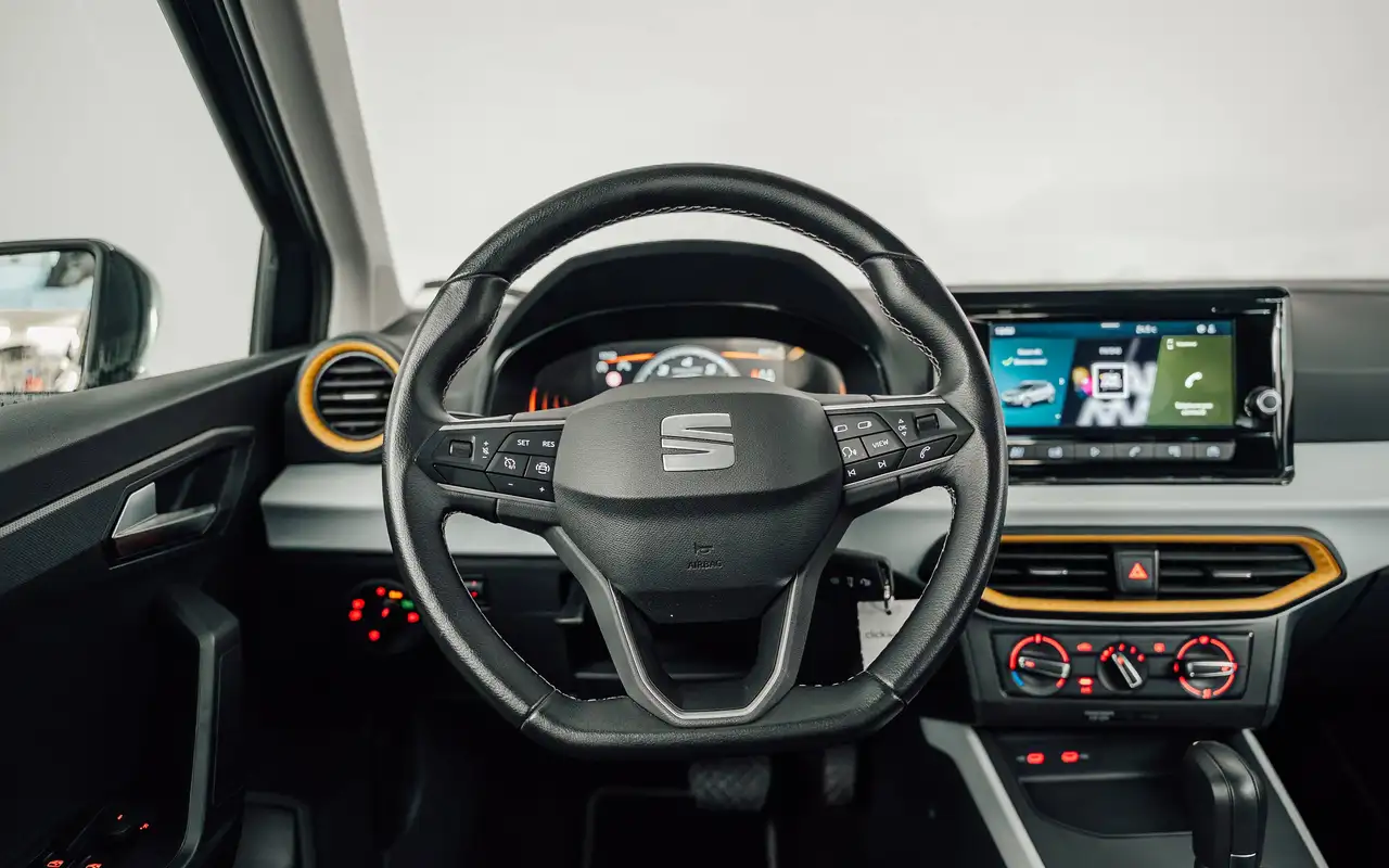 SEAT Arona - 11