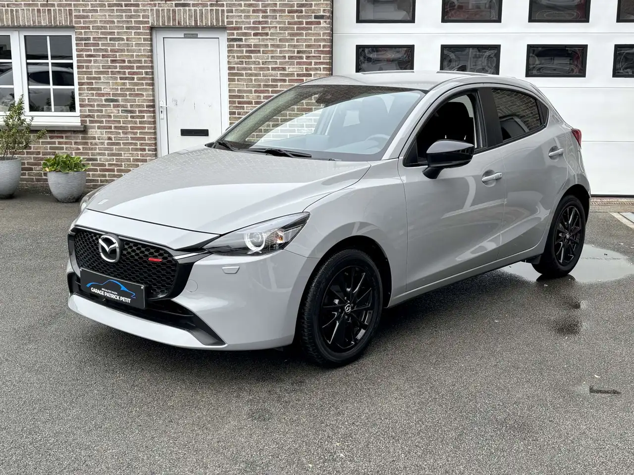 Mazda 2 - 3