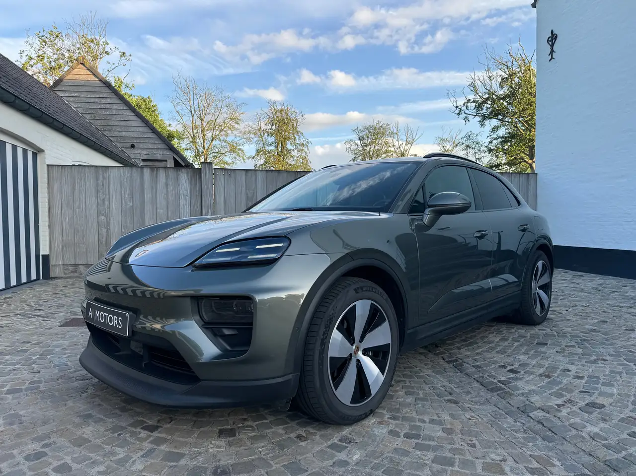 Porsche Macan - 2