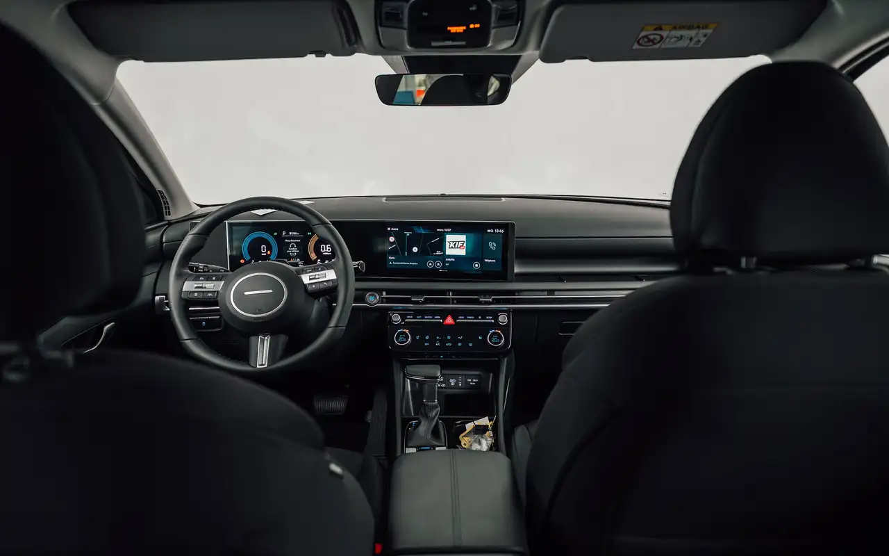 Hyundai TUCSON - 12