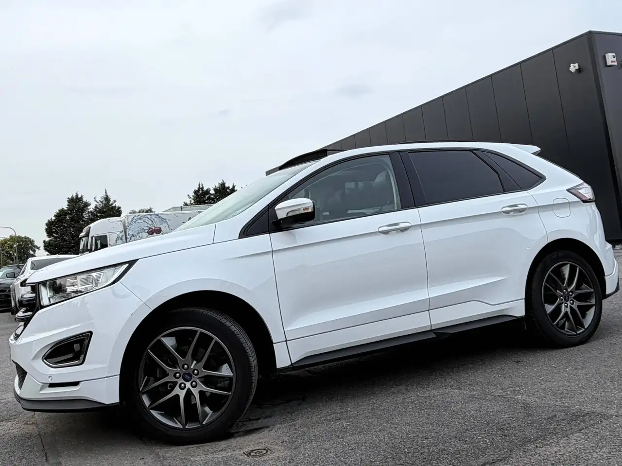 Ford Edge - 4