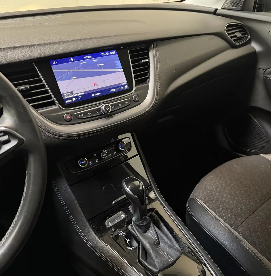 Opel Grandland X - 11