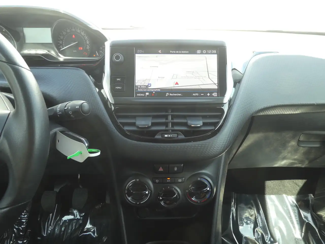 Peugeot 208 - 9