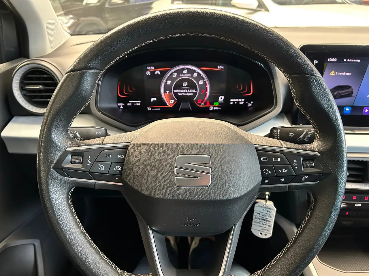 SEAT Arona - 9