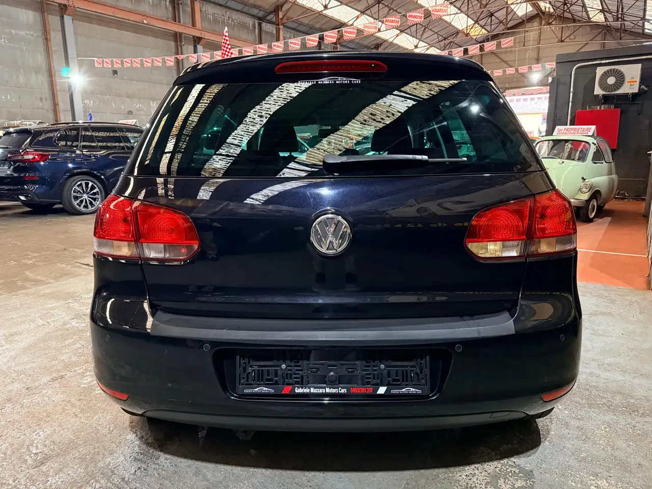 Volkswagen Golf - 6