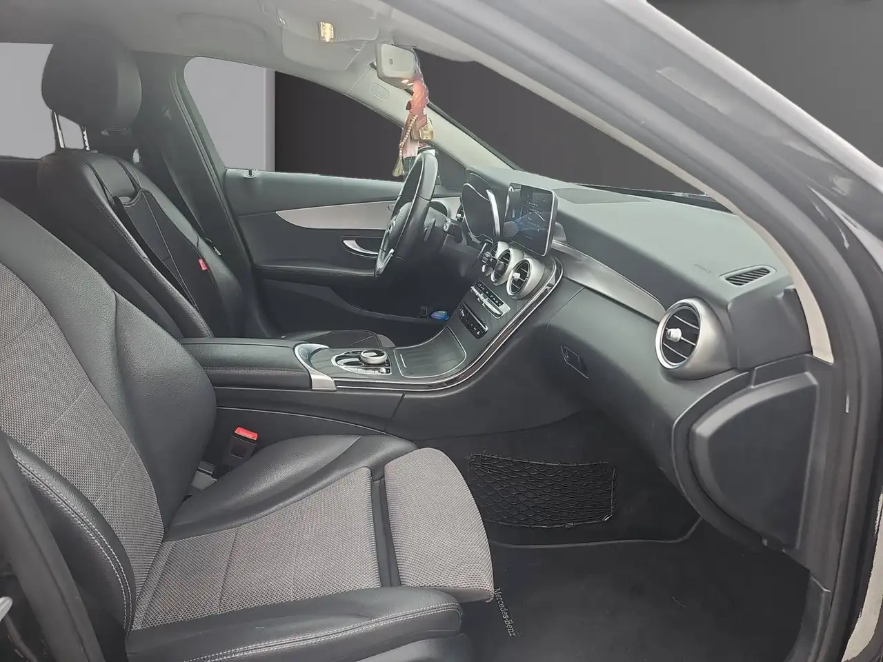 Mercedes-Benz C 200 - 9