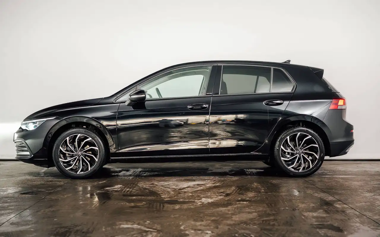 Volkswagen Golf - 2