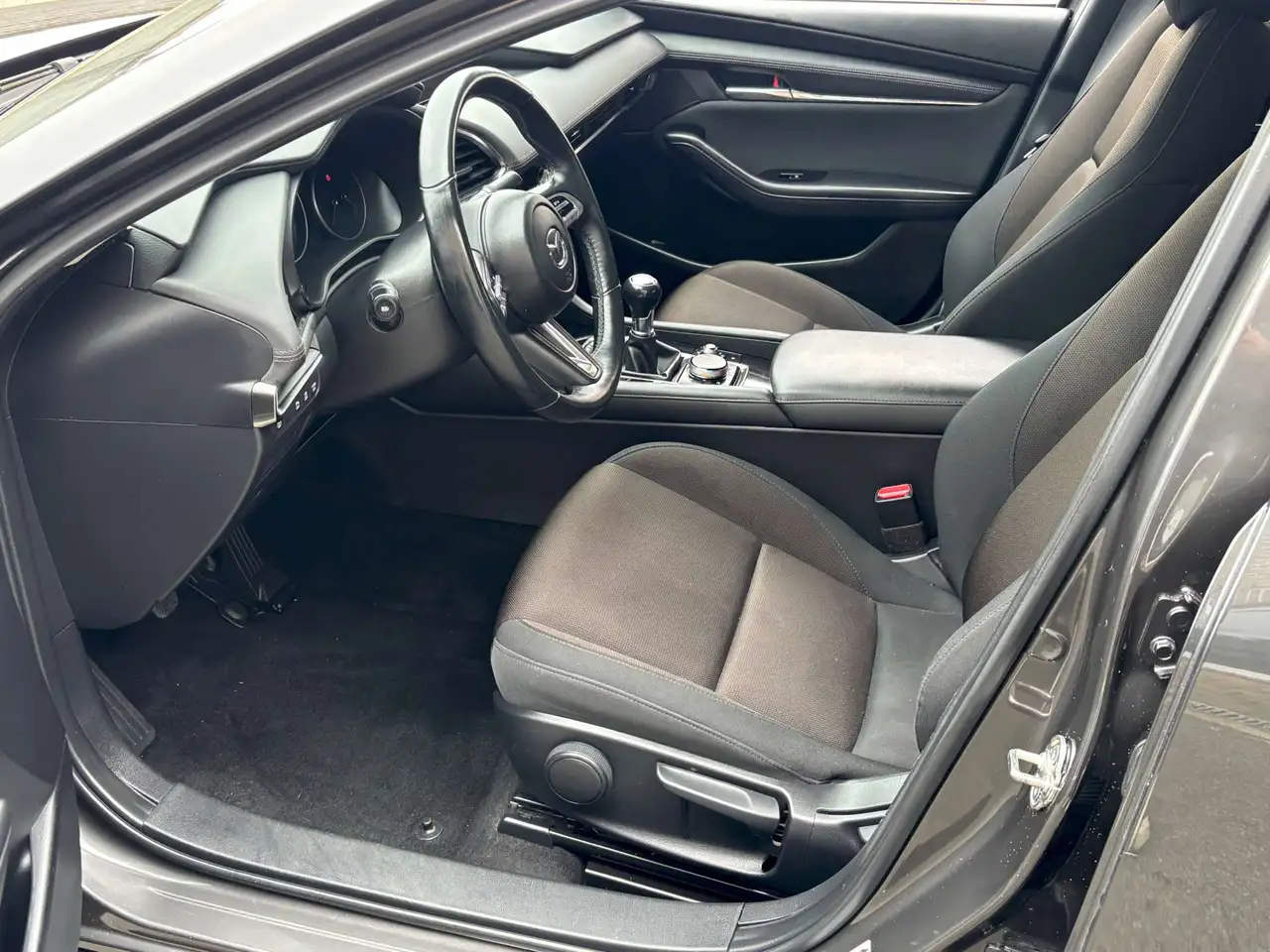 Mazda 3 - 9
