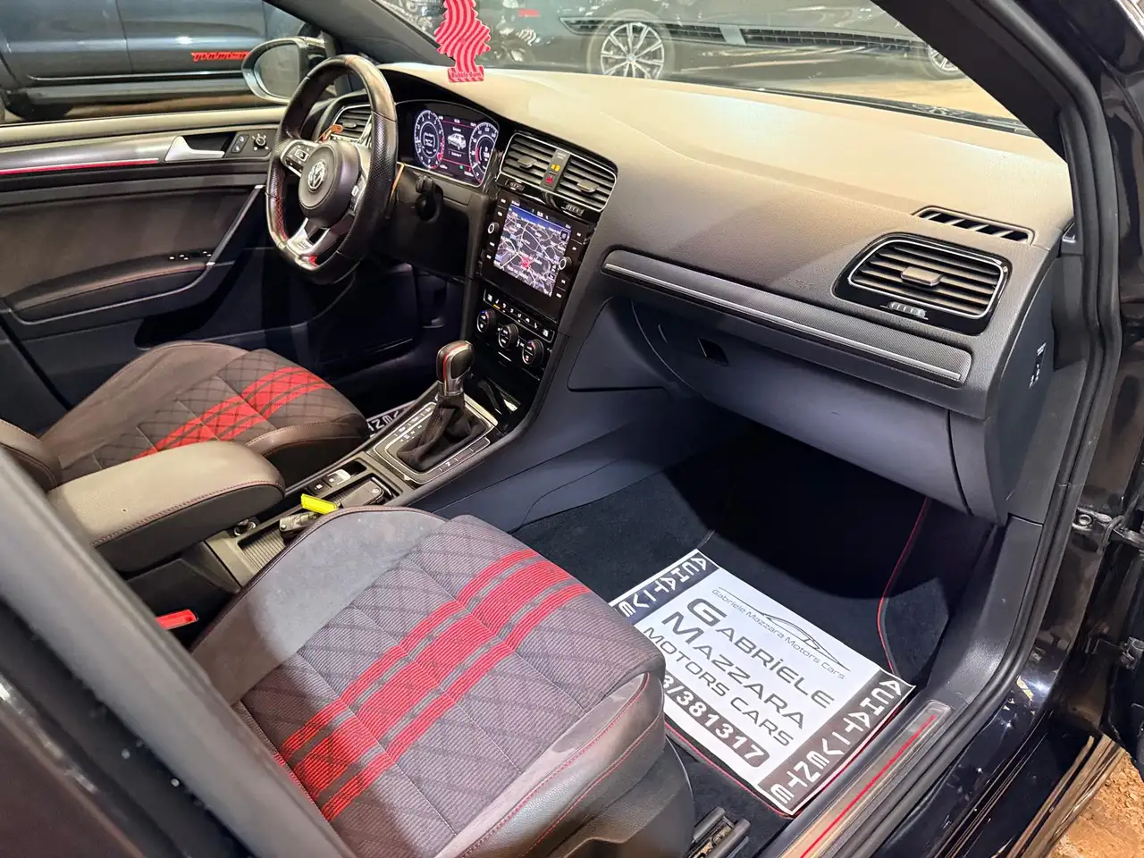 Volkswagen Golf - 20