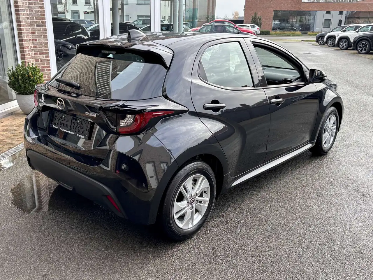 Mazda 2 - 6