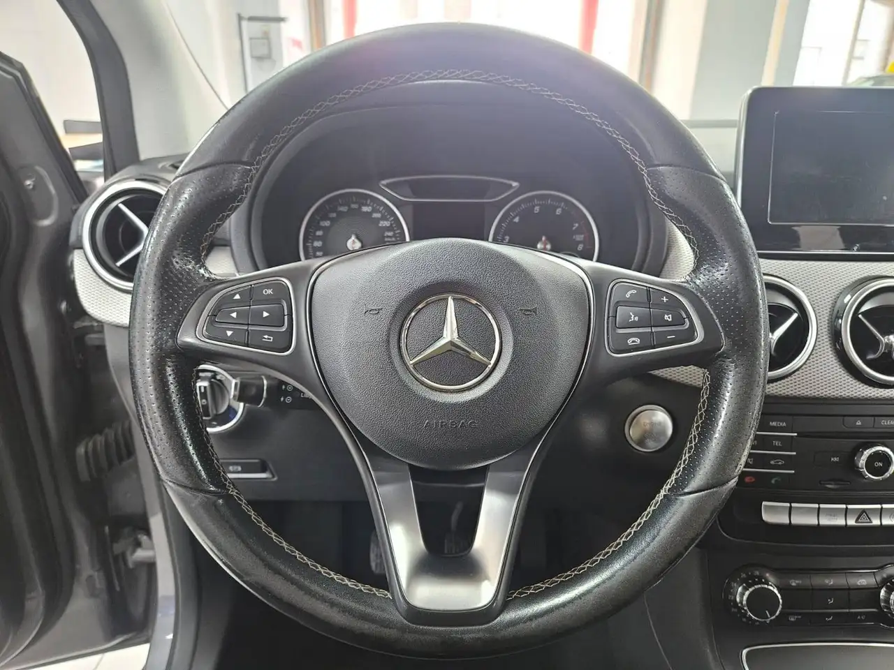 Mercedes-Benz B 200 - 10