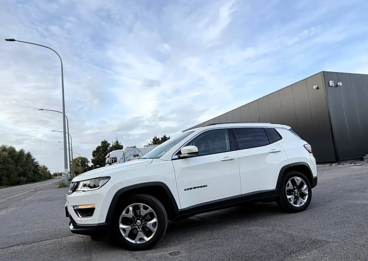 Jeep Compass - 4