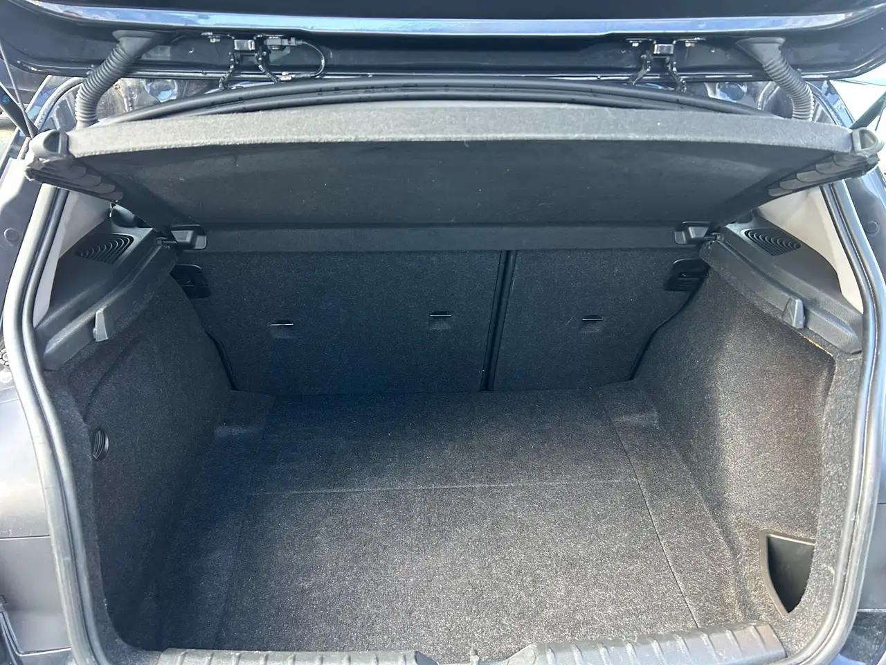 Peugeot 2008 - 12