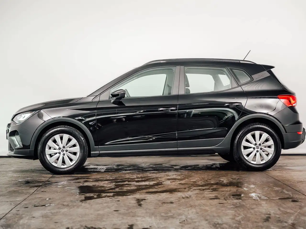 SEAT Arona - 2