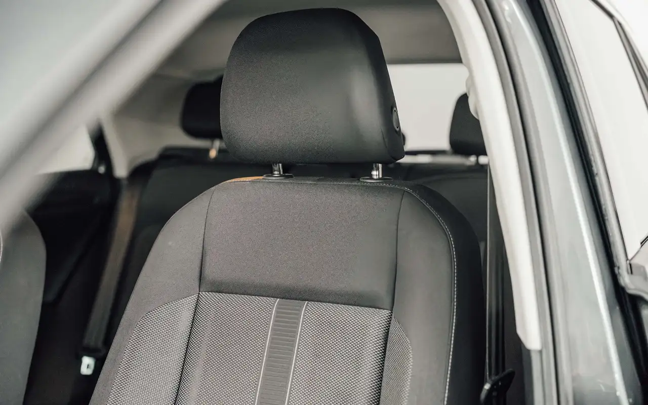Volkswagen T-Roc - 10